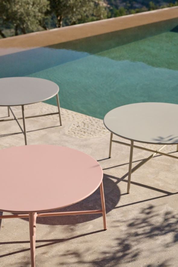 Trädgårdsbord mörk beige - 2